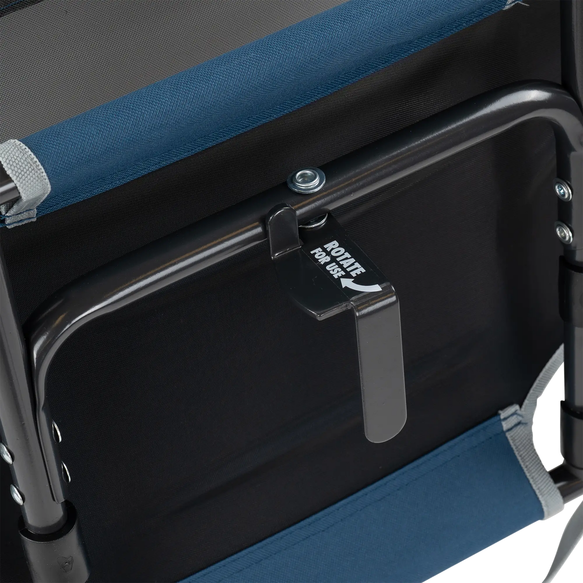 Big Comfort Stadium Chair™ with Armrests - Clean Bundle
