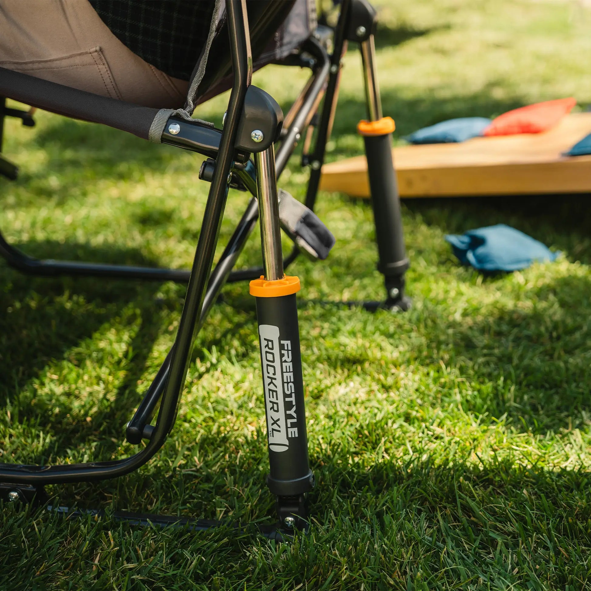 Freestyle Rocker XL™ with Side Table - Simple Edit